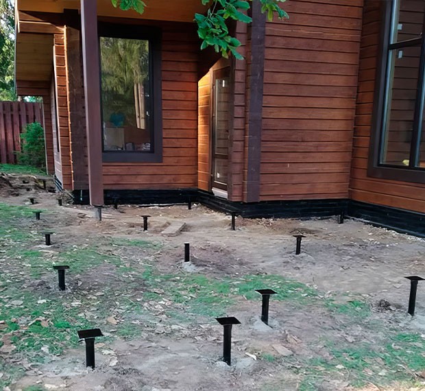 Винтовые сваи для веранды или террасы в Наволоках